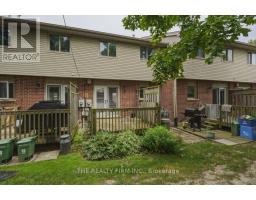 60 - 151 MARTINET AVENUE - 35