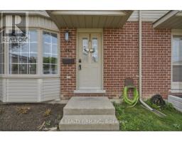 60 - 151 MARTINET AVENUE - 4