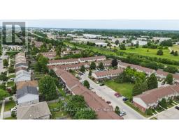 60 - 151 MARTINET AVENUE - 43