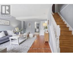 60 - 151 MARTINET AVENUE - 7