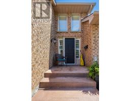 245 ENSIGN CRESCENT - 38