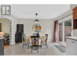 400 HIGHVIEW DRIVE - 16