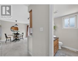 400 HIGHVIEW DRIVE - 19