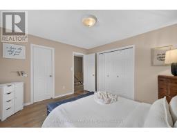 400 HIGHVIEW DRIVE - 23