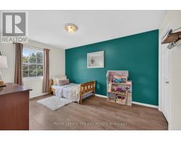 400 HIGHVIEW DRIVE - 28