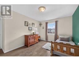 400 HIGHVIEW DRIVE - 29