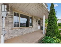400 HIGHVIEW DRIVE - 5