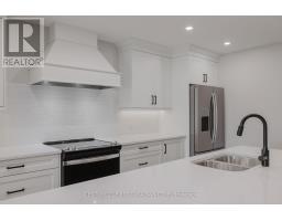 107 VICTORIA AVENUE E - 23