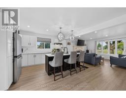 1 IDSARDI AVENUE - 23