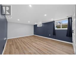 1 IDSARDI AVENUE - 38
