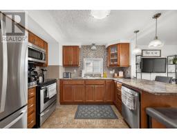 323 CLARKE ROAD - 11