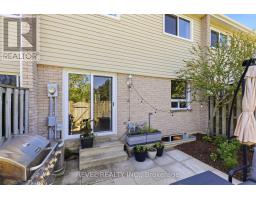 2 - 669 OSGOODE DRIVE - 32