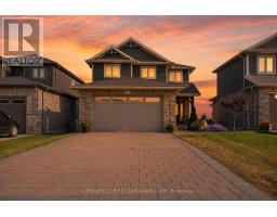 182 GILMOUR DRIVE - 2