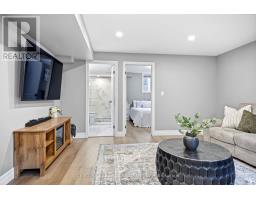 182 GILMOUR DRIVE - 26