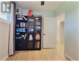 23 YORK CRESCENT - 26