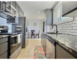 23 YORK CRESCENT - 7