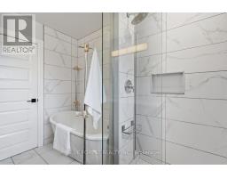 21 AGINCOURT PLACE - 26
