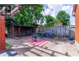 1721 MOFFATT AVENUE - 11