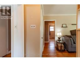 1721 MOFFATT AVENUE - 15