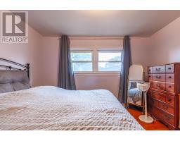 1721 MOFFATT AVENUE - 29