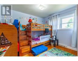 1721 MOFFATT AVENUE - 30