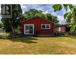 1721 MOFFATT AVENUE - 9