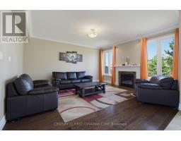 3429 SINGLETON AVENUE - 18