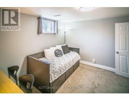112 METCALFE STREET E - 39