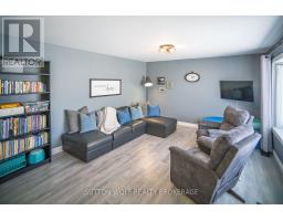 112 METCALFE STREET E - 4
