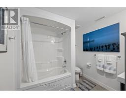 392 LARRY STREET - 33