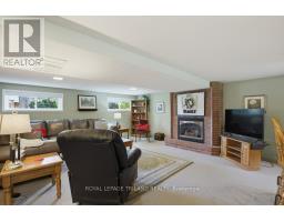 5 WARREN CRESCENT - 24