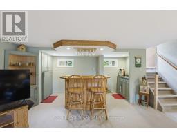 5 WARREN CRESCENT - 26