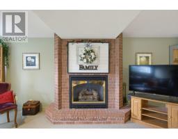 5 WARREN CRESCENT - 31