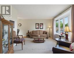 5 WARREN CRESCENT - 4