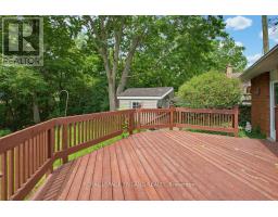 5 WARREN CRESCENT - 43