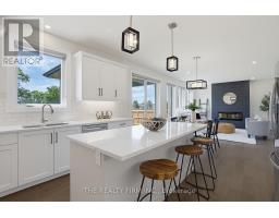 7 ASPEN CIRCLE - 16