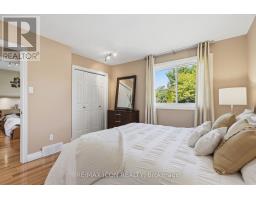 66 ASHLEY CRESCENT - 23