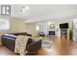 66 ASHLEY CRESCENT - 32