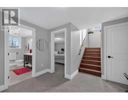 920 CRUMLIN SIDE ROAD - 33