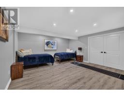 920 CRUMLIN SIDE ROAD - 41