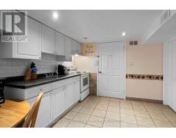 15 GARLAND CRESCENT - 30