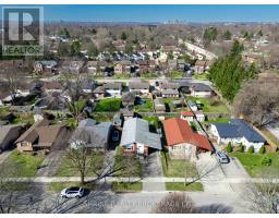 15 GARLAND CRESCENT - 49