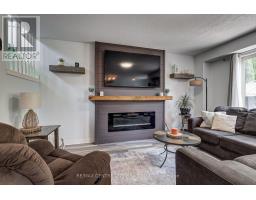15 SCHREYER DRIVE - 11