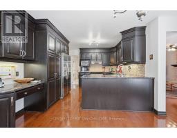 315 AMBLESIDE DRIVE - 13