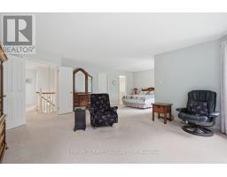 315 AMBLESIDE DRIVE - 27
