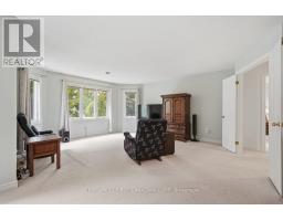 315 AMBLESIDE DRIVE - 30