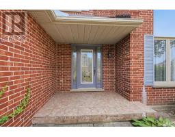 315 AMBLESIDE DRIVE - 4