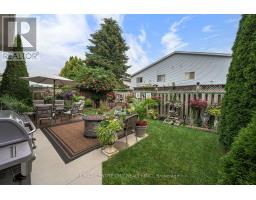128 CRIMSON CRESCENT - 2