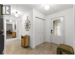 95 GERALD CRESCENT - 3