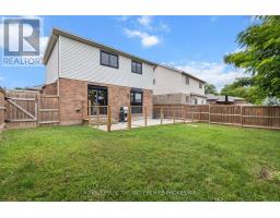 95 GERALD CRESCENT - 35